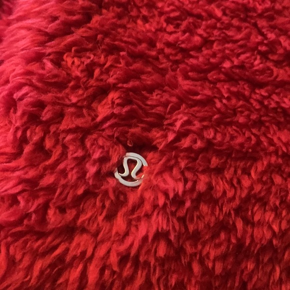 Lululemon fuzzy sweater - Picture 3 of 9